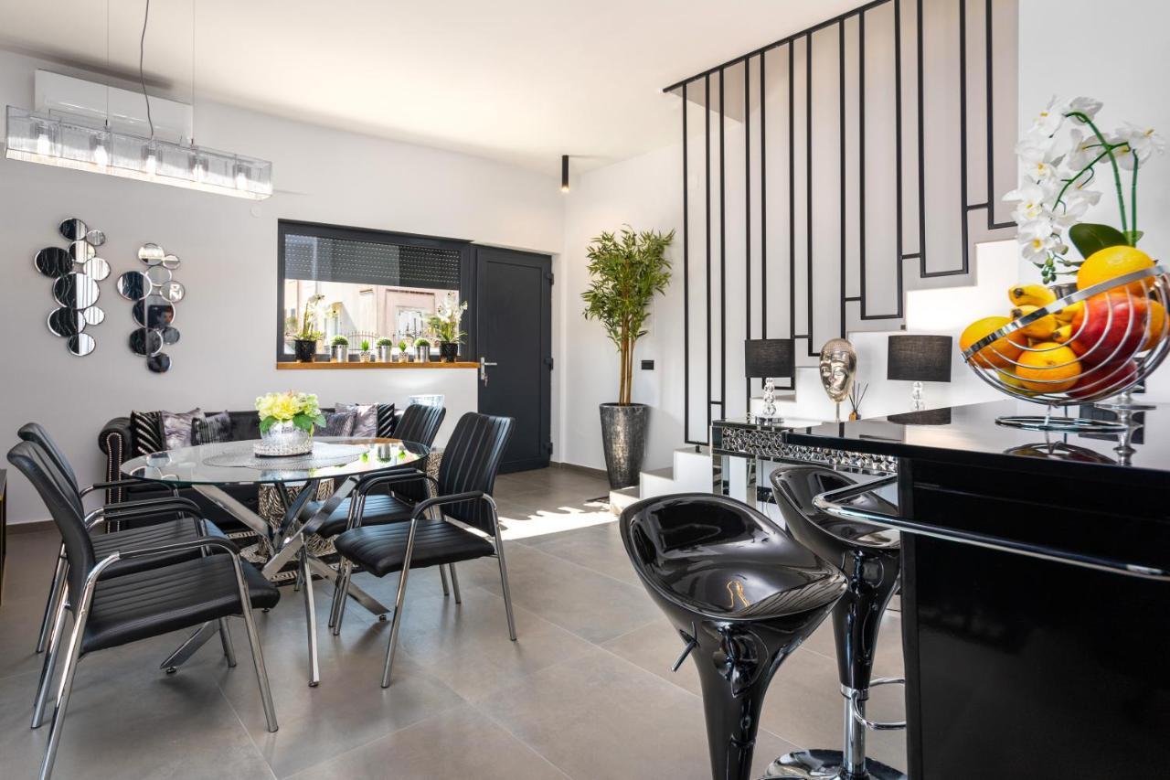 הוילה פונטנה Casa Nera מראה חיצוני תמונה